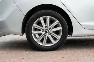 Седан Hyundai Elantra 2015 года, 949000 рублей, Ульяновск