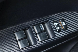 Внедорожник Toyota RAV4 2016 года, 1999000 рублей, Тюмень