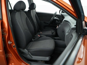 Хетчбэк Kia Rio 2011 года, 547077 рублей, Москва