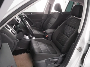 Внедорожник Volkswagen Tiguan 2016 года, 1699000 рублей, Воронеж