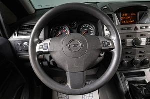 Минивэн Opel Zafira 2007 года, 479000 рублей, Сургут