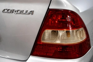 Седан Toyota Corolla 2001 года, 499000 рублей, Барнаул