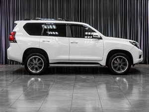 Внедорожник Toyota Land Cruiser Prado 2010 года, 3339000 рублей, Тюмень