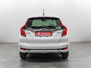 Хетчбэк Honda Fit 2018 года, 1125000 рублей, Красноярск