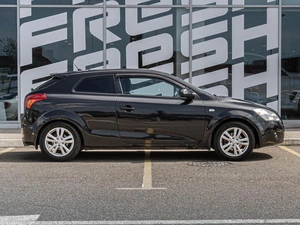 Хетчбэк Kia Ceed 2008 года, 720000 рублей, Краснодар