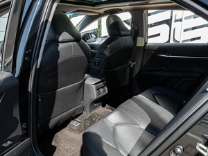 Седан Toyota Camry 2022 года, 3400000 рублей, Краснодар