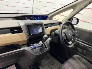 Минивэн Honda Freed 2019 года, 1450000 рублей, Красноярск