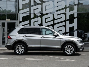 Внедорожник Volkswagen Tiguan 2017 года, 1949000 рублей, Волгоград
