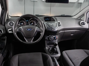 Седан Ford Fiesta 2018 года, 899000 рублей, Тюмень