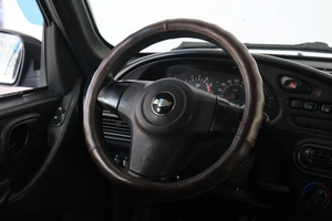 Внедорожник Chevrolet Niva 2015 года, 799000 рублей, Омск