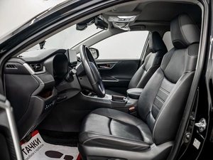 Внедорожник Toyota RAV4 2024 года, 5300000 рублей, Красноярск