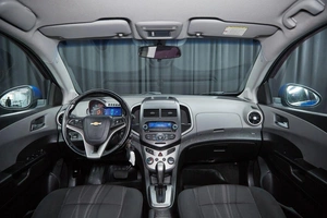 Седан Chevrolet Aveo 2013 года, 749000 рублей, Красноярск