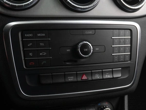 Седан Mercedes-benz CLA-класс 2015 года, 1739000 рублей, Тюмень