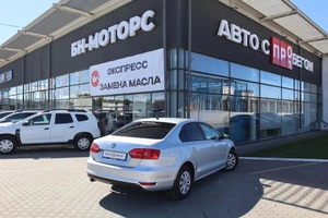 Седан Volkswagen Jetta 2013 года, 1100000 рублей, Мирное