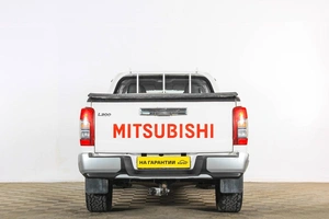 Пикап Mitsubishi L200 2022 года, 2499000 рублей, Тюмень