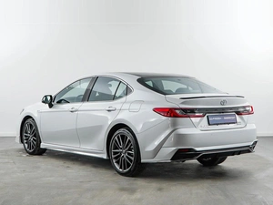 Седан Toyota Camry 2025 года, 4628888 рублей, Москва