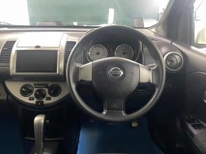 Хетчбэк Nissan Note 2011 года, 700000 рублей, Ачинск