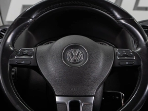 Внедорожник Volkswagen Tiguan 2012 года, 1400000 рублей, Тюмень
