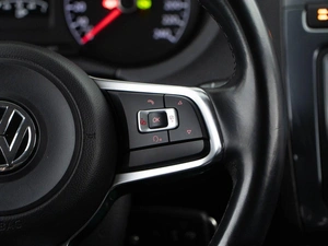 Седан Volkswagen Polo 2020 года, 1346077 рублей, Москва
