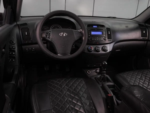 Седан Hyundai Elantra 2009 года, 519000 рублей, Воронеж