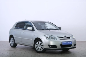 Хетчбэк Toyota Corolla 2006 года, 889000 рублей, Омск