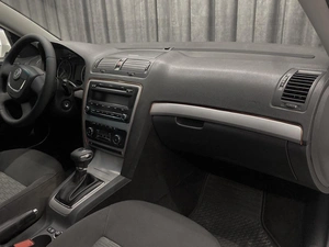 Лифтбек Skoda Octavia 2013 года, 749000 рублей, Красноярск