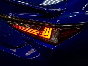 Седан Lexus ES 2018 года, 4469000 рублей, Тюмень