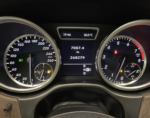 Внедорожник Mercedes-Benz M-класс 2012 года, 2200000 рублей, Красноярск