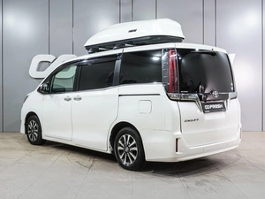 Минивэн Toyota Esquire 2019 года, 2599000 рублей, Воронеж