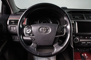 Седан Toyota Camry 2013 года, 1939000 рублей, Сургут