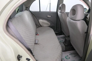 Хетчбэк Nissan March 2002 года, 429000 рублей, Красноярск