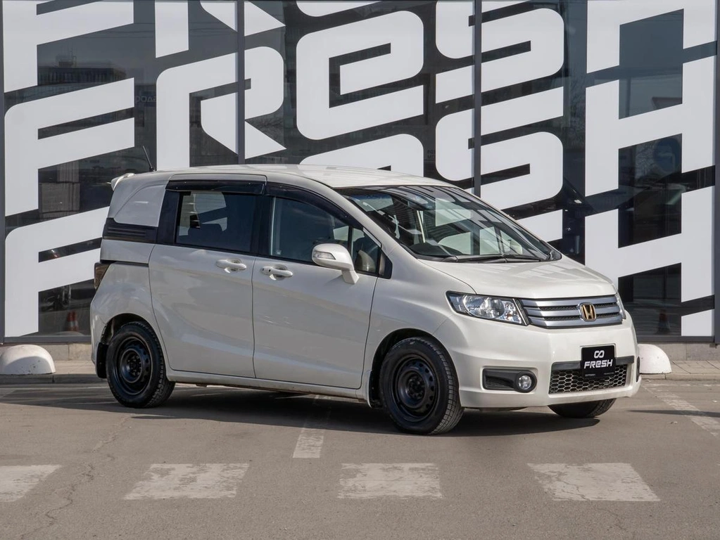 Минивэн Honda Freed 2012 года, 999000 рублей, Краснодар