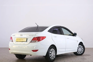 Седан Hyundai Solaris 2013 года, 849000 рублей, Омск
