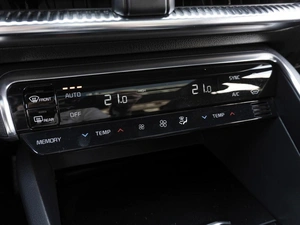 Седан Kia K5 2021 года, 2999999 рублей, Саратов