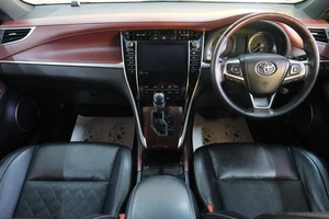 Внедорожник Toyota Harrier 2017 года, 2769000 рублей, Омск