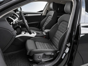 Седан Audi A4 2010 года, 969000 рублей, Тюмень