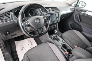 Внедорожник Volkswagen Tiguan 2017 года, 1749000 рублей, Красноярск