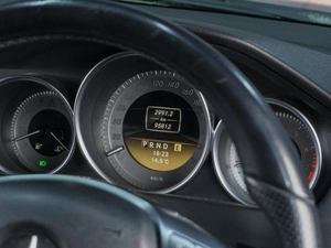 Универсал Mercedes-benz C-класс 2011 года, 1749000 рублей, Сургут