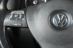 Внедорожник Volkswagen Tiguan 2012 года, 1529000 рублей, Тюмень