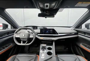 Лифтбек Changan UNI-V 2023 года, 2390000 рублей, Солонцы