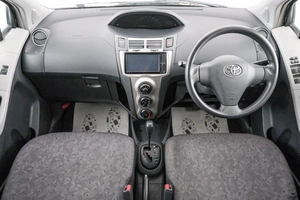 Хетчбэк Toyota Vitz 2009 года, 499000 рублей, Красноярск