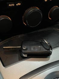 Хетчбэк Opel Astra 2011 года, 597000 рублей, Солонцы