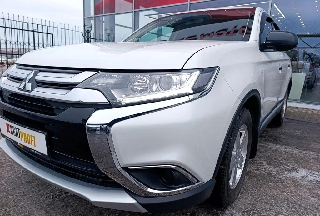 Внедорожник Mitsubishi Outlander 2018 года, 2145000 рублей, Солонцы