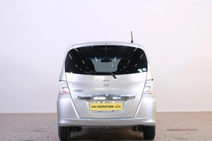 Минивэн Honda Freed 2012 года, 1199000 рублей, Омск