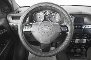 Хетчбэк Opel Astra 2008 года, 349000 рублей, Кемерово