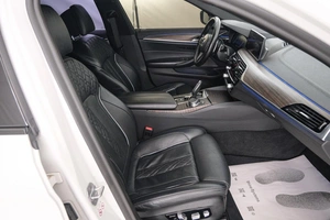 Седан BMW 5 серия 2019 года, 4099000 рублей, Красноярск