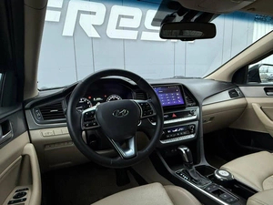 Седан Hyundai Sonata 2017 года, 1640000 рублей, Ижевск