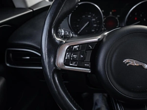 Внедорожник Jaguar F-Pace 2017 года, 2700000 рублей, Краснодар