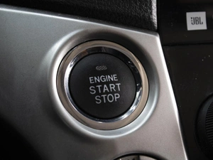 Внедорожник Toyota Land Cruiser 2014 года, 3160000 рублей, Омск