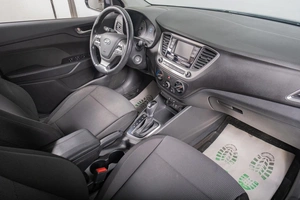 Седан Hyundai Solaris 2017 года, 1399000 рублей, Томск